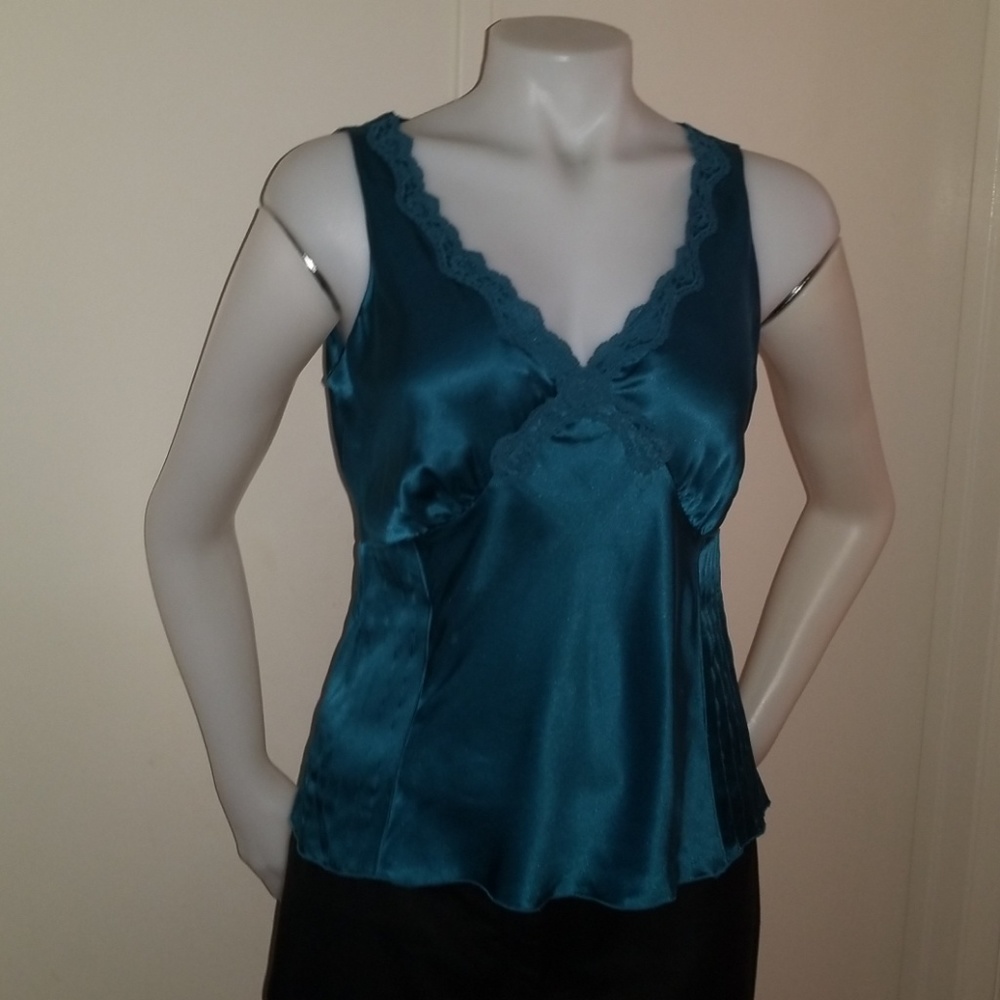 Silk Top - Picture 1 of 4